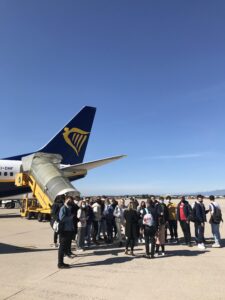 "Don Milani" riparte - partenza in aereo